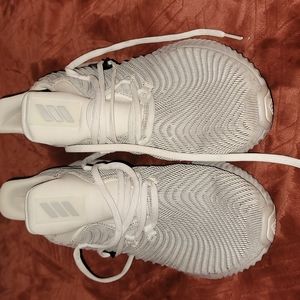 Adidas Bounce shoes size 10 gray white black